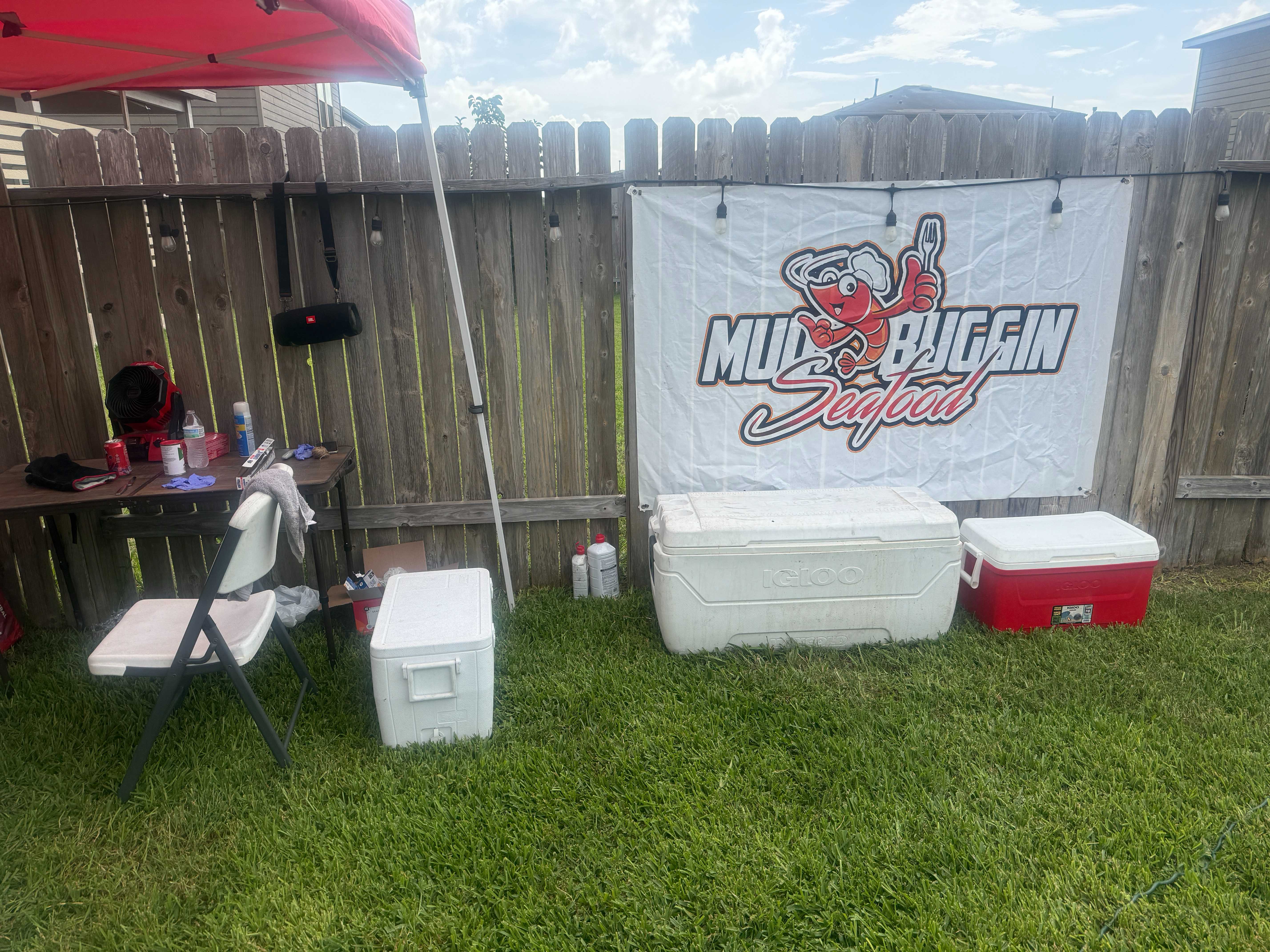 Mudbuggin Seafood - Booth & Banner